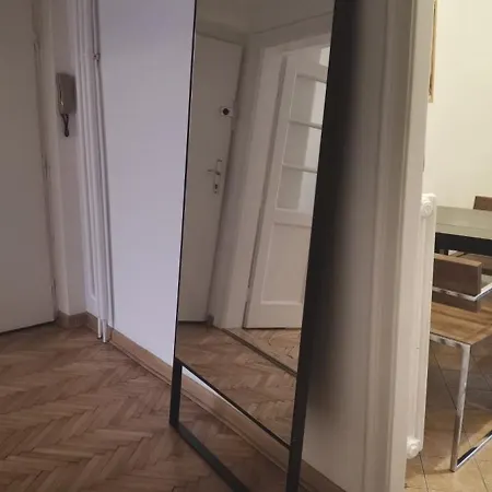 Two Bedroom With Parking Apartament Belgrad