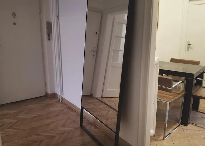 Two Bedroom With Parking Apartament Belgrad