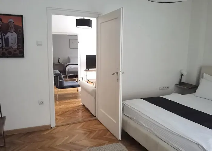 Apartament Two Bedroom With Parking Belgrad