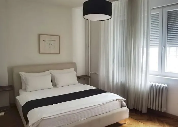 Two Bedroom With Parking 公寓 *